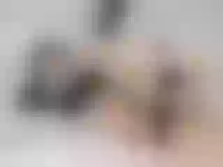 Live sex webcam photo for SarahSahara2 #231527374