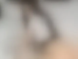 Live sex webcam photo for SarahSahara2 #232966734