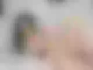 Live sex webcam photo for SarahSahara2 #239539586
