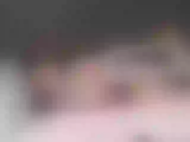 Live sex webcam photo for SarahSahara2 #273332884