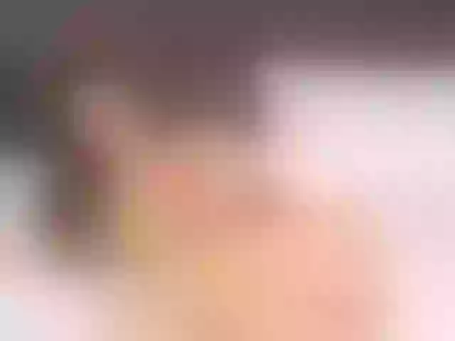 Live sex webcam photo for SarahSahara2 #276165614