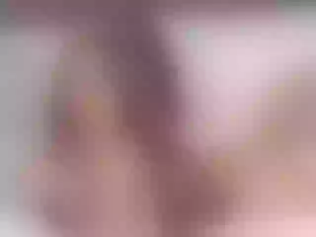 Live sex webcam photo for SarahSahara2 #291164088
