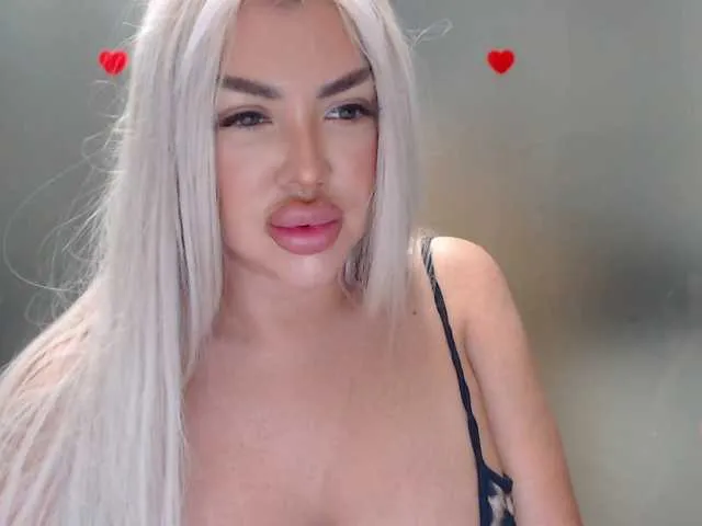 Live sex webcam photo for SarahStone #291586921