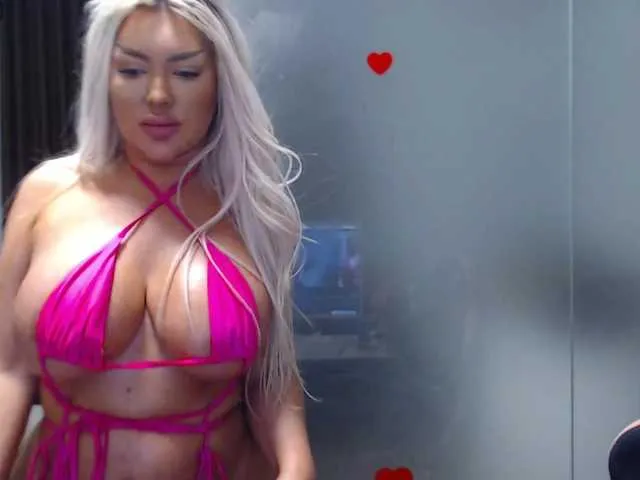 Live sex webcam photo for SarahStone #292836320