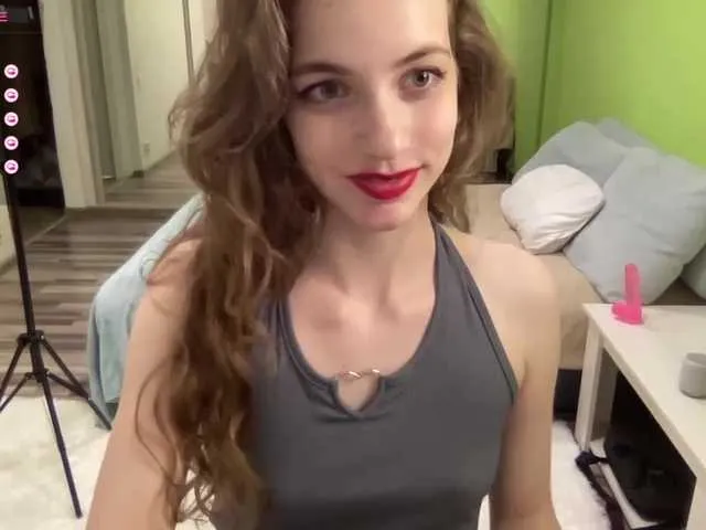 Live sex webcam photo for SarahSupershy #277240846