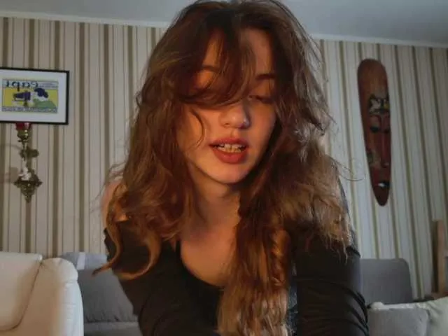 Live sex webcam photo for SarahSupershy #290402968