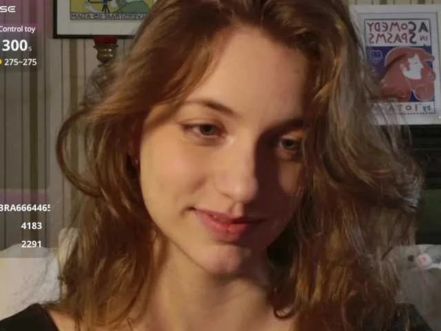 Live sex webcam photo for SarahSupershy #291055305