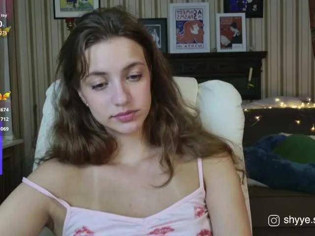 Live sex webcam photo for SarahSupershy #291998634