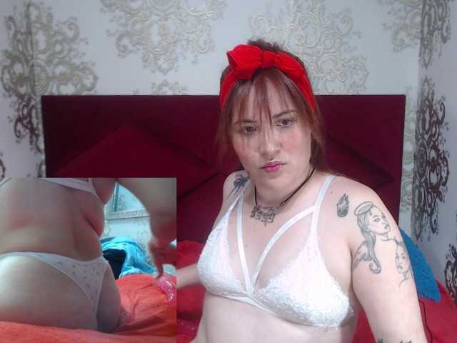 Live sex webcam photo for SarahVenez #276707695