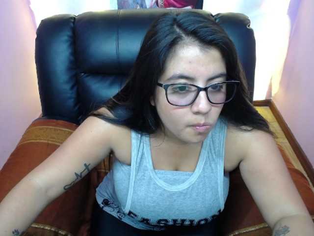 Live sex webcam photo for Sarahpotter #273372549