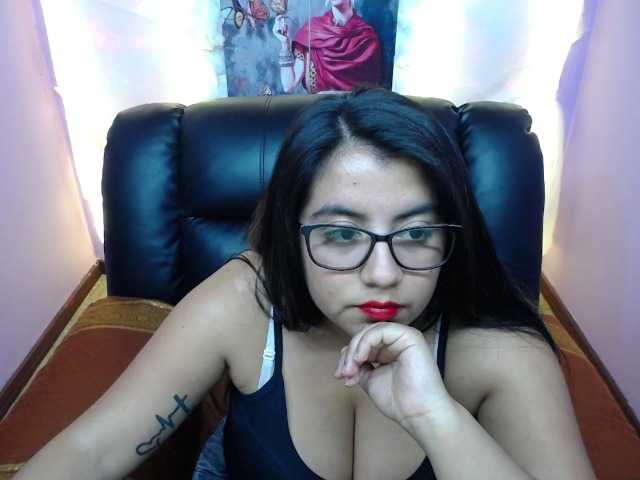 Live sex webcam photo for Sarahpotter #273410467