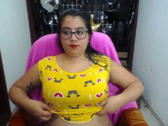 Live sex webcam photo for Sarahpotter #273729969