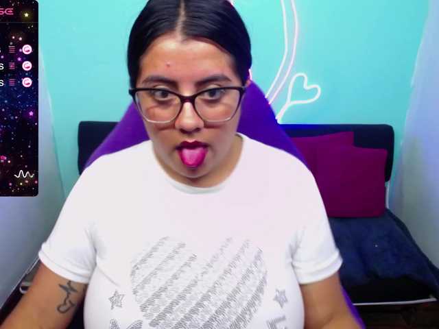 Live sex webcam photo for Sarahpotter #276697264