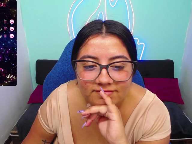 Live sex webcam photo for Sarahpotter #276803277