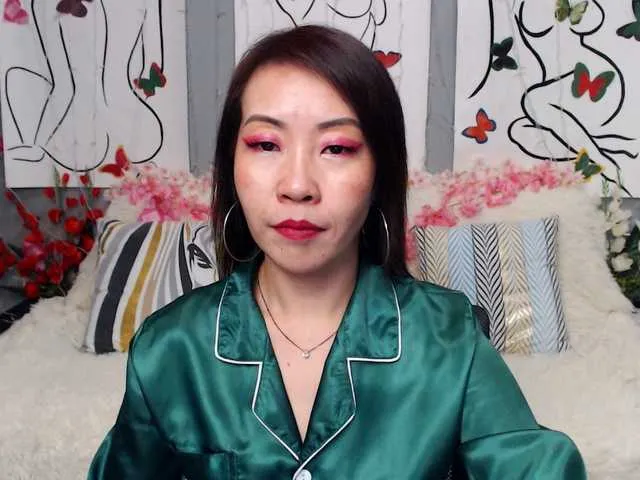 Live sex webcam photo for Sarahsexygirl #277782079