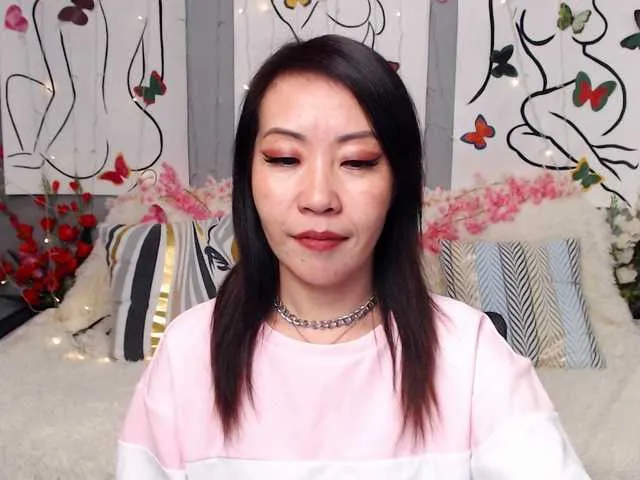 Live sex webcam photo for Sarahsexygirl #277803462