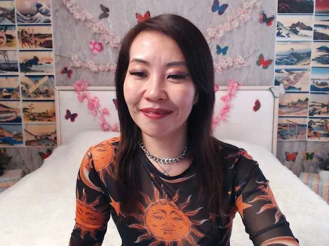 Live sex webcam photo for Sarahsexygirl #277938195