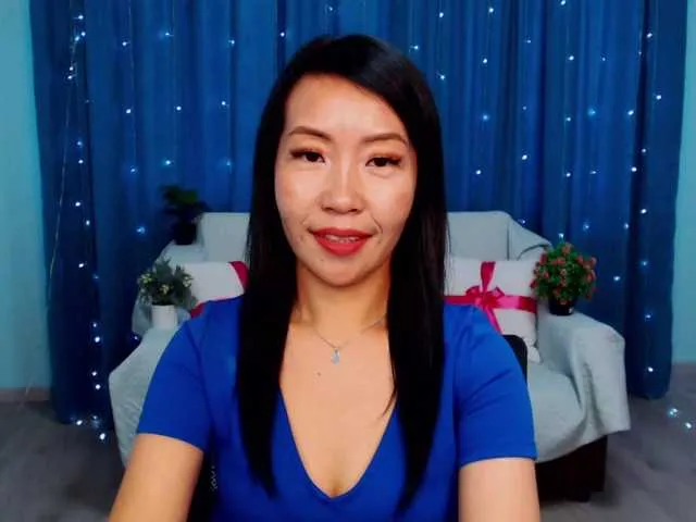 Live sex webcam photo for Sarahsexygirl #291748376