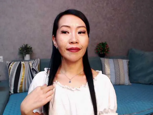 Live sex webcam photo for Sarahsexygirl #292359785