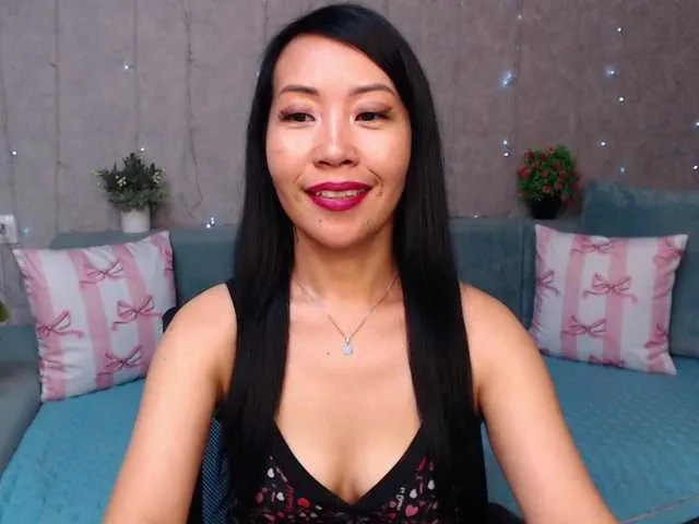 Live sex webcam photo for Sarahsexygirl #293986914