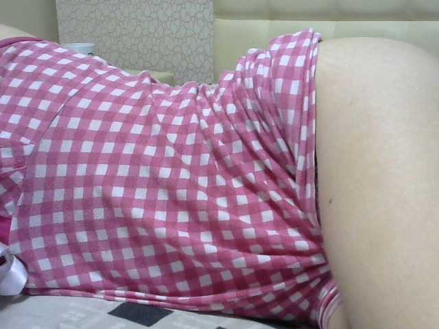 Live sex webcam photo for Saraoff82 #272646207