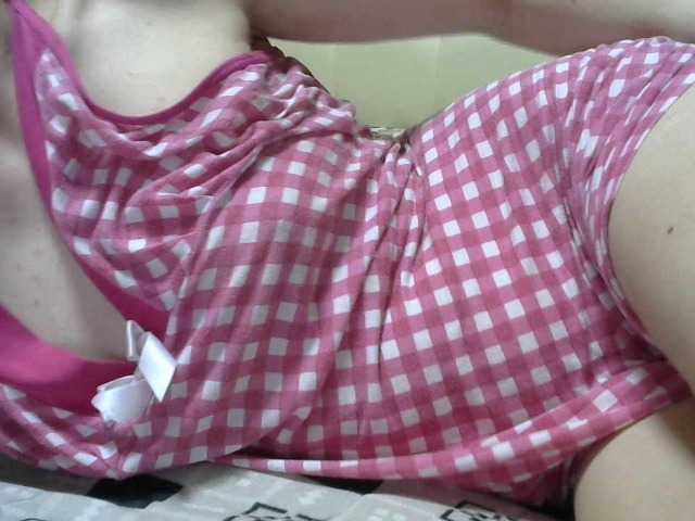 Live sex webcam photo for Saraoff82 #273529245