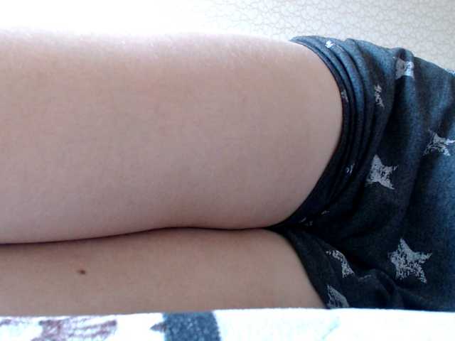 Live sex webcam photo for Saraoff82 #289112177