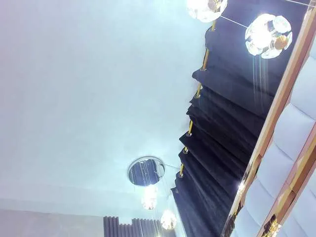 Live sex webcam photo for SarayRoyse #291730084