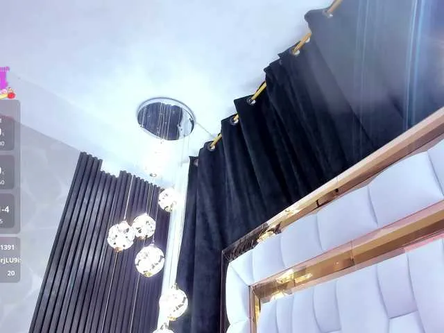 Live sex webcam photo for SarayRoyse #291910476