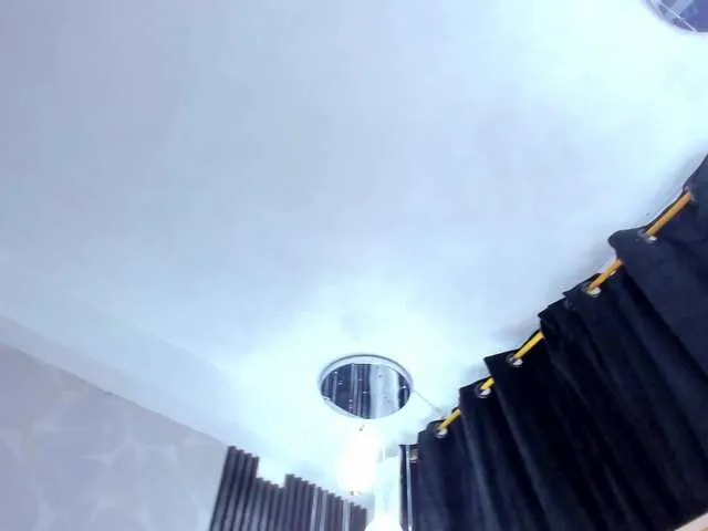 Live sex webcam photo for SarayRoyse #292210060