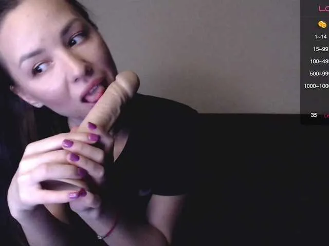 Live sex webcam photo for SarinnnaLuv #290678872