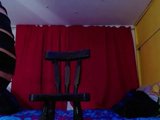 Live sex webcam photo for SarithaCute #278097393