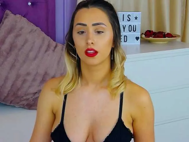 Live sex webcam photo for SarraKiss #272023623