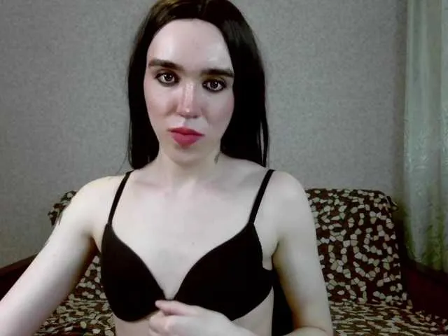 Live sex webcam photo for SasandraSing #273872888