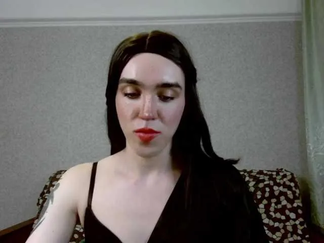 Live sex webcam photo for SasandraSing #274007712