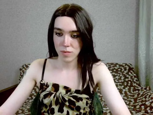 Live sex webcam photo for SasandraSing #274016524