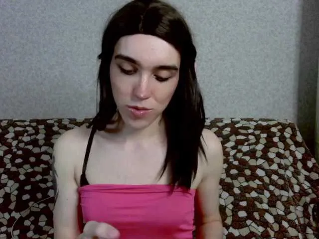 Live sex webcam photo for SasandraSing #274335924