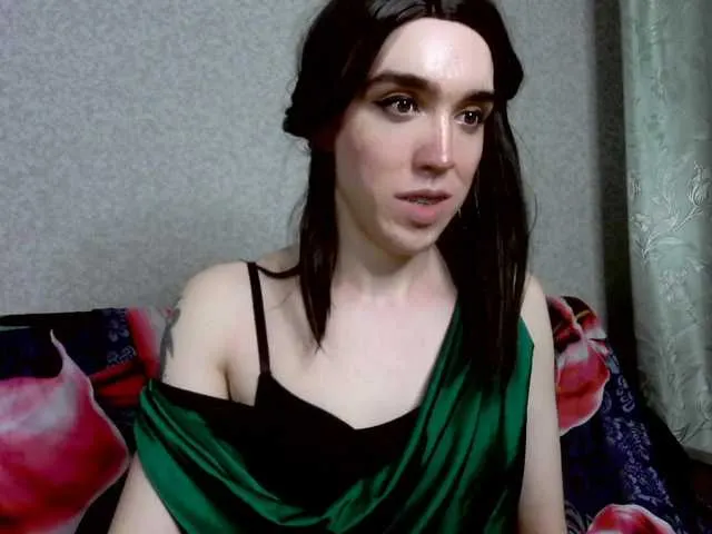 Live sex webcam photo for SasandraSing #274581492