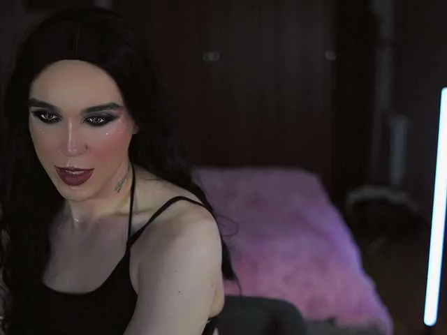 Live sex webcam photo for SasandraSing #290753727