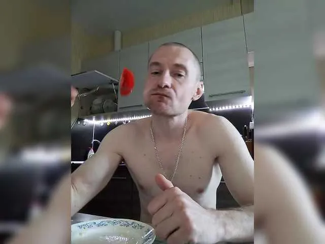 Live sex webcam photo for Saschab #293699876
