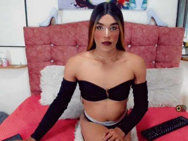 Live sex webcam photo for SashaBigcock #292319471
