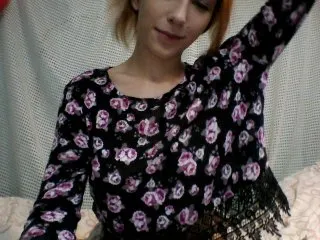 Live sex webcam photo for SashaKitty18 #134259900