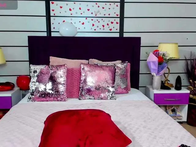 Live sex webcam photo for SashaaRizz #277333004