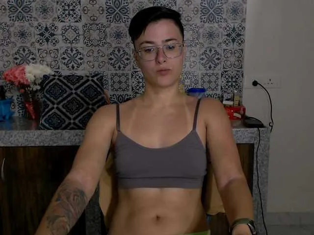 Live sex webcam photo for Sashanotfound #290529392