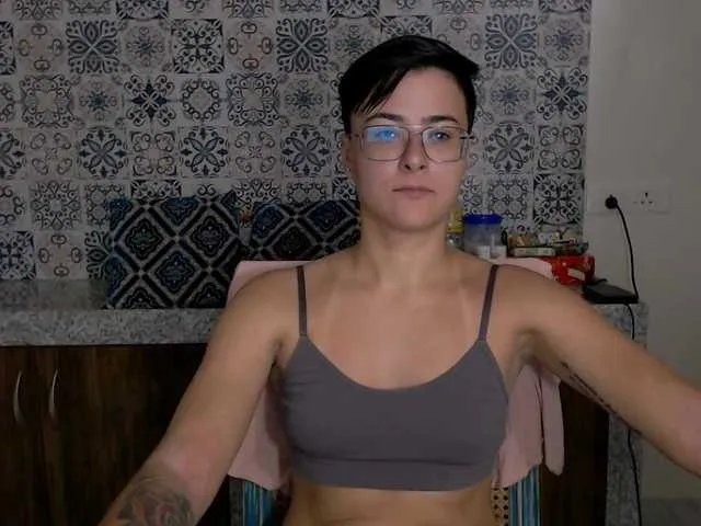 Live sex webcam photo for Sashanotfound #290630727