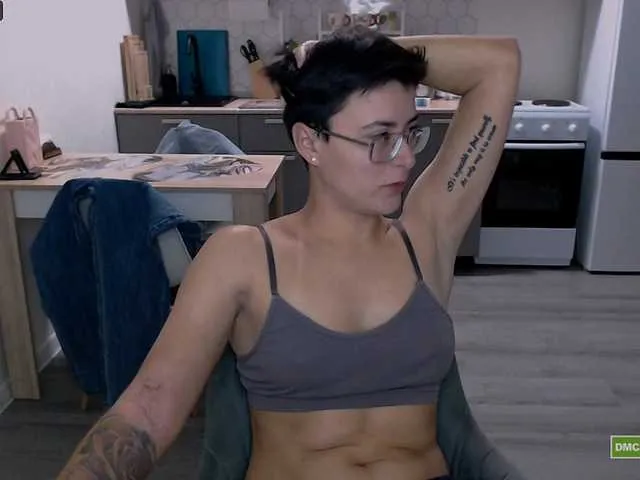 Live sex webcam photo for Sashanotfound #291724013