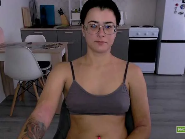 Live sex webcam photo for Sashanotfound #291824304