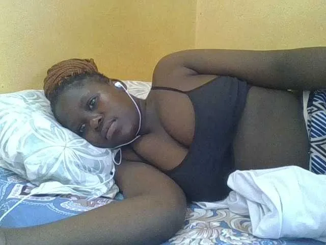 Live sex webcam photo for Sashgal #277541338