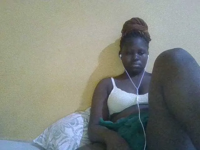 Live sex webcam photo for Sashgal #277556418
