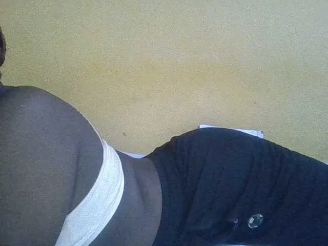 Live sex webcam photo for Sashgal #277570025